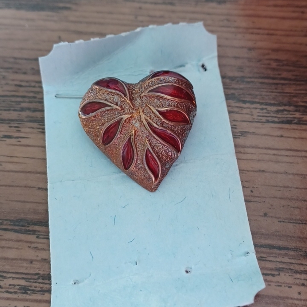 Red Heart Brooch, copper-tone w/red enamel, approx 1"